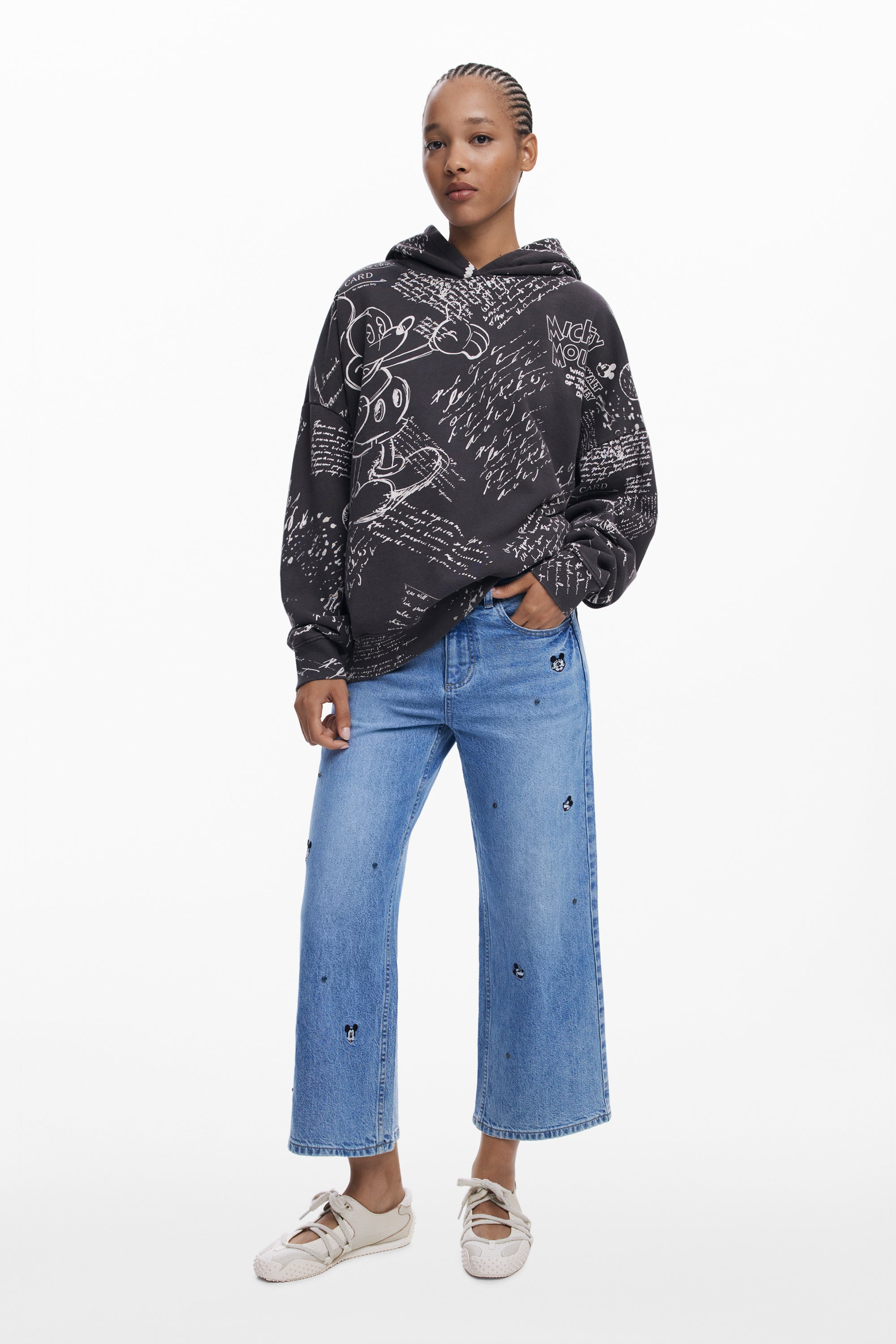 Mickey™ lettering sweatshirt